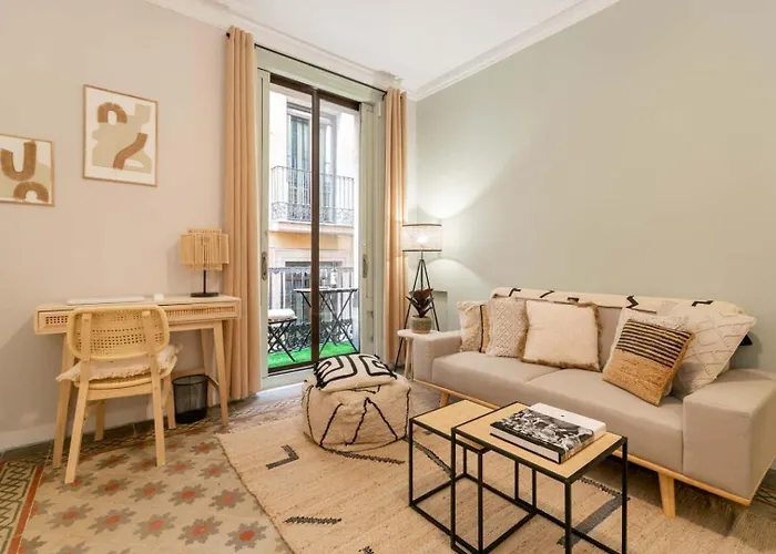 Apartment Bolivia. Newly Renovated Full With Bright Terrace *